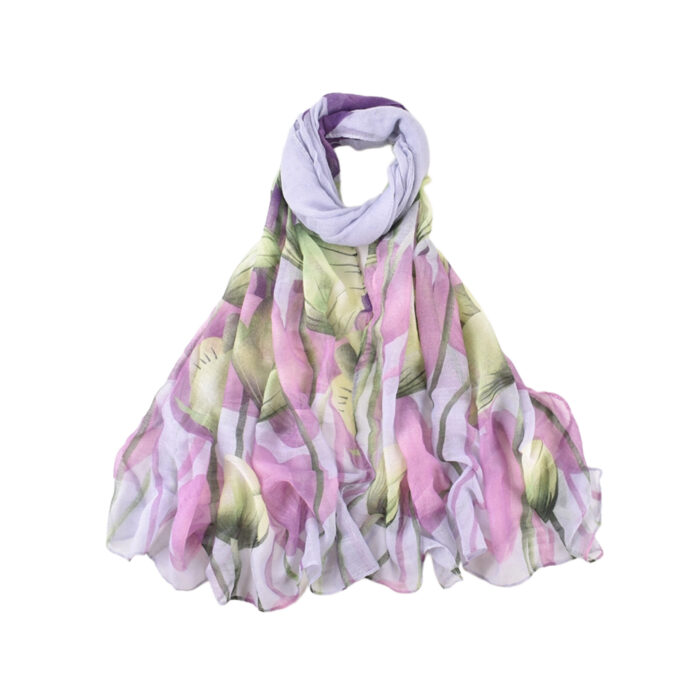 Helelilla roheliste lilledega sall