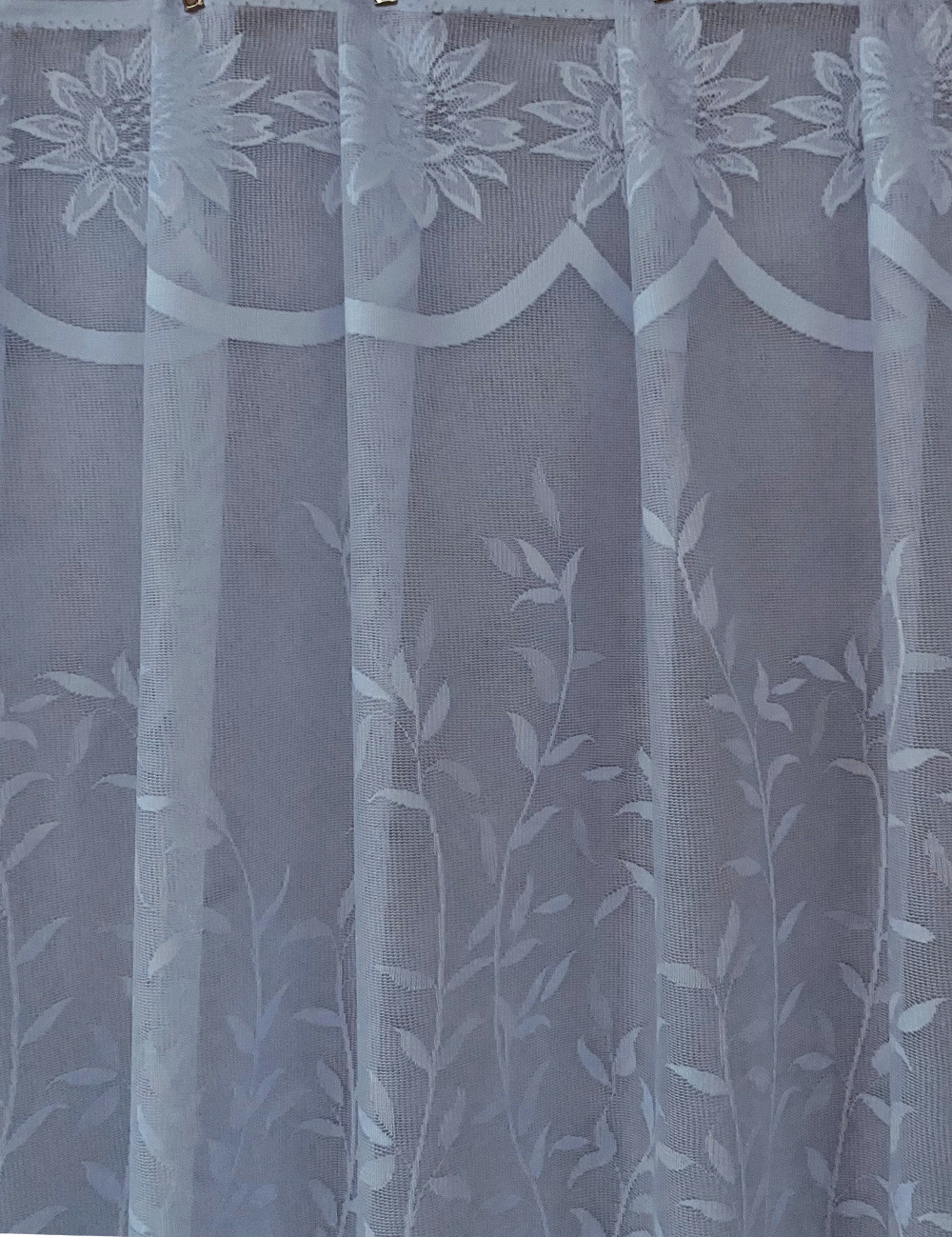 Valged, lillelise mustriga pitskardinad: kõrgus-150cm - Image 3