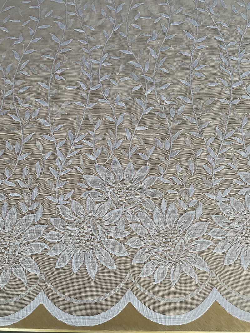 Valged, lillelise mustriga pitskardinad: kõrgus-150cm - Image 4